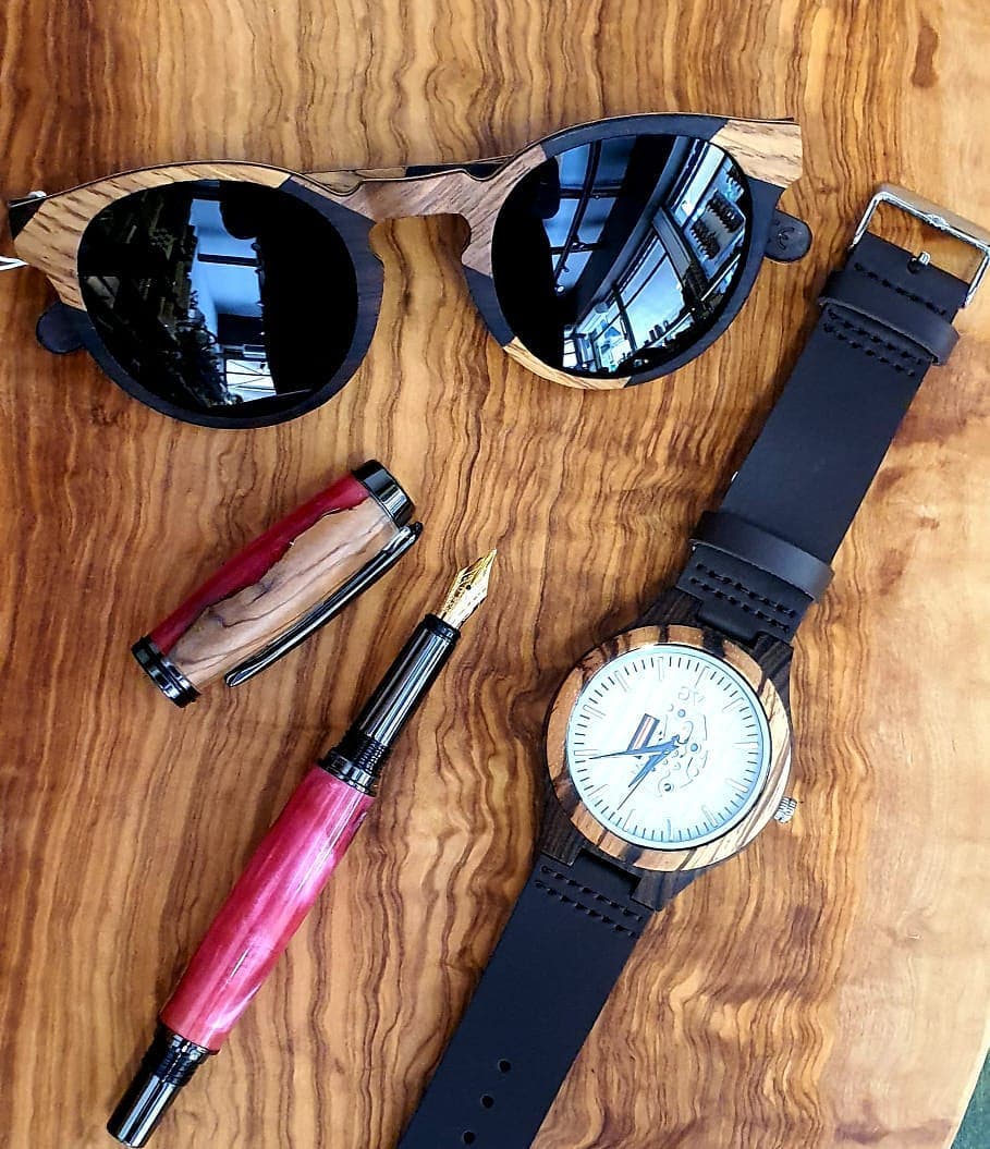 Personal Accessories ( Watches,Sunglasses,Pens & More)